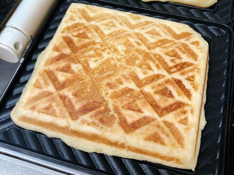 ホットサンドメーカーで豆腐のホットケーキ